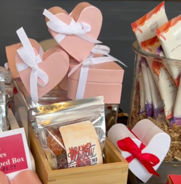 10 Count CBD Valentine Treats in Heart Boxes